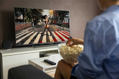 El paso prohibido, es un lienzo coleccionable de alta calidad. Arte de autor para implementar como fondo de pantalla o protector de pantalla de televisores inteligente, smart tv´s. Apple Tv, Android, iOs, LG, Sony, Panasonic, Samsung, Amazon Tv, Amazon Fire.