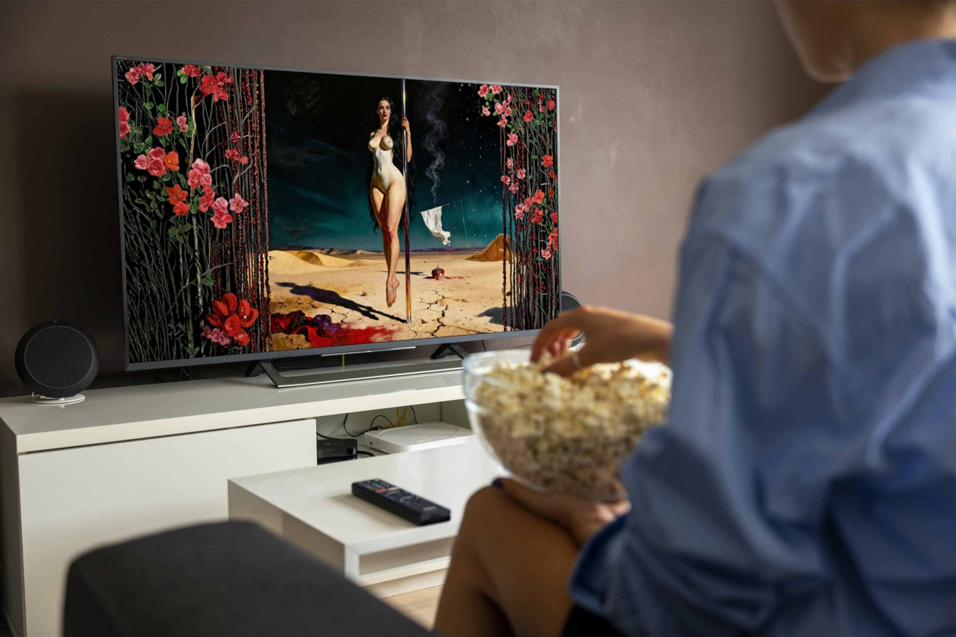 El pilar del exilio, es un lienzo coleccionable de alta calidad. Arte de autor para implementar como fondo de pantalla o protector de pantalla de televisores inteligente, smart tv´s. Apple Tv, Android, iOs, LG, Sony, Panasonic, Samsung, Amazon Tv, Amazon Fire.
